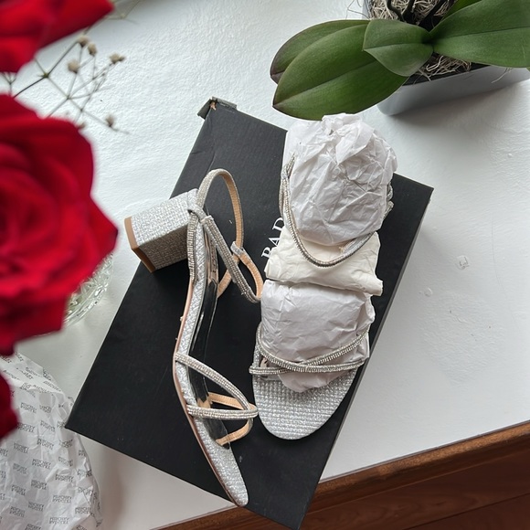 Badgley Mischka Ultima Block Heels - Picture 8 of 15